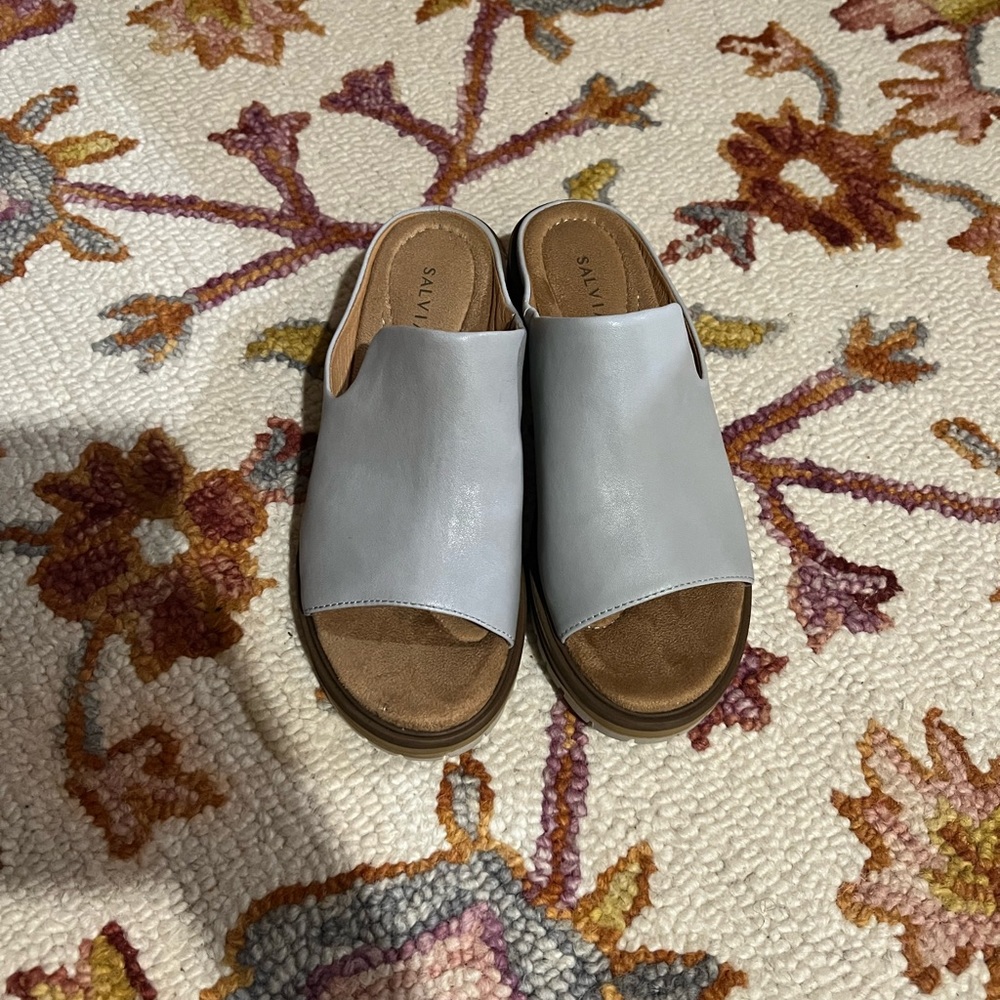 Size 8 sandals with chunky heel